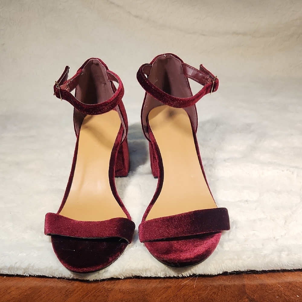 BAMBOO Velvet Maroon Heels